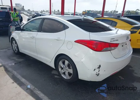 2013 Hyundai Elantra Gls z USA, uszkodzony, nr VIN 5NPDH4AE2DH447899
